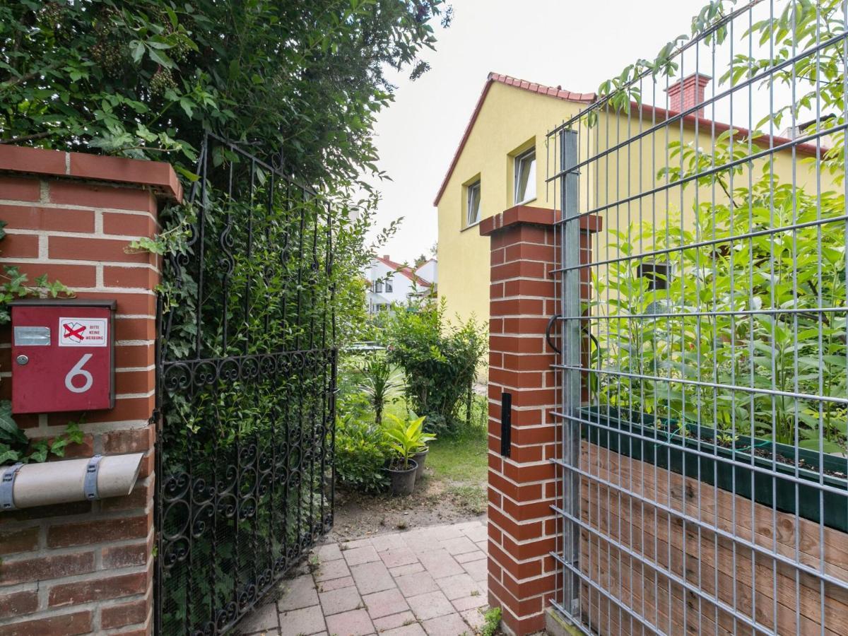 Lively Holiday Home In Wien With Private Garden 外观 照片